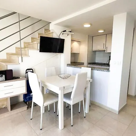 公寓 Skol 629 Two Bedroom Duplex With Sea Views In Skol 马尔韦利亚