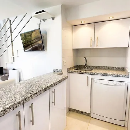 Skol 629 Two Bedroom Duplex With Sea Views In Skol *