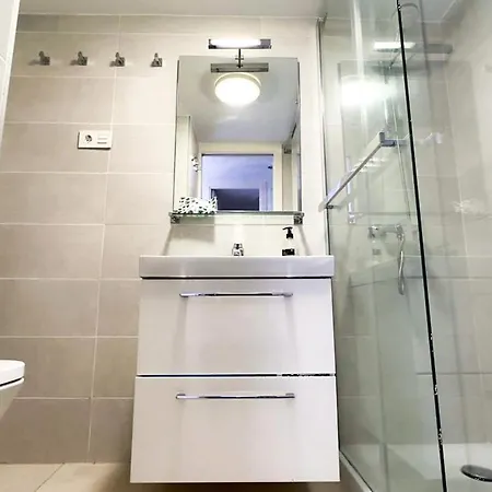 Skol 629 Two Bedroom Duplex With Sea Views In Skol * 马尔韦利亚